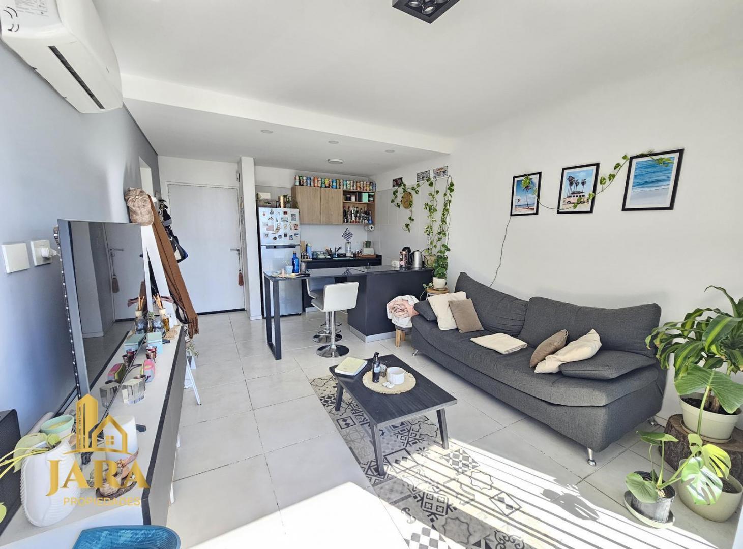Foto de VENTA Departamento 2 ambientes BERNAL CENTRO, imagen 4