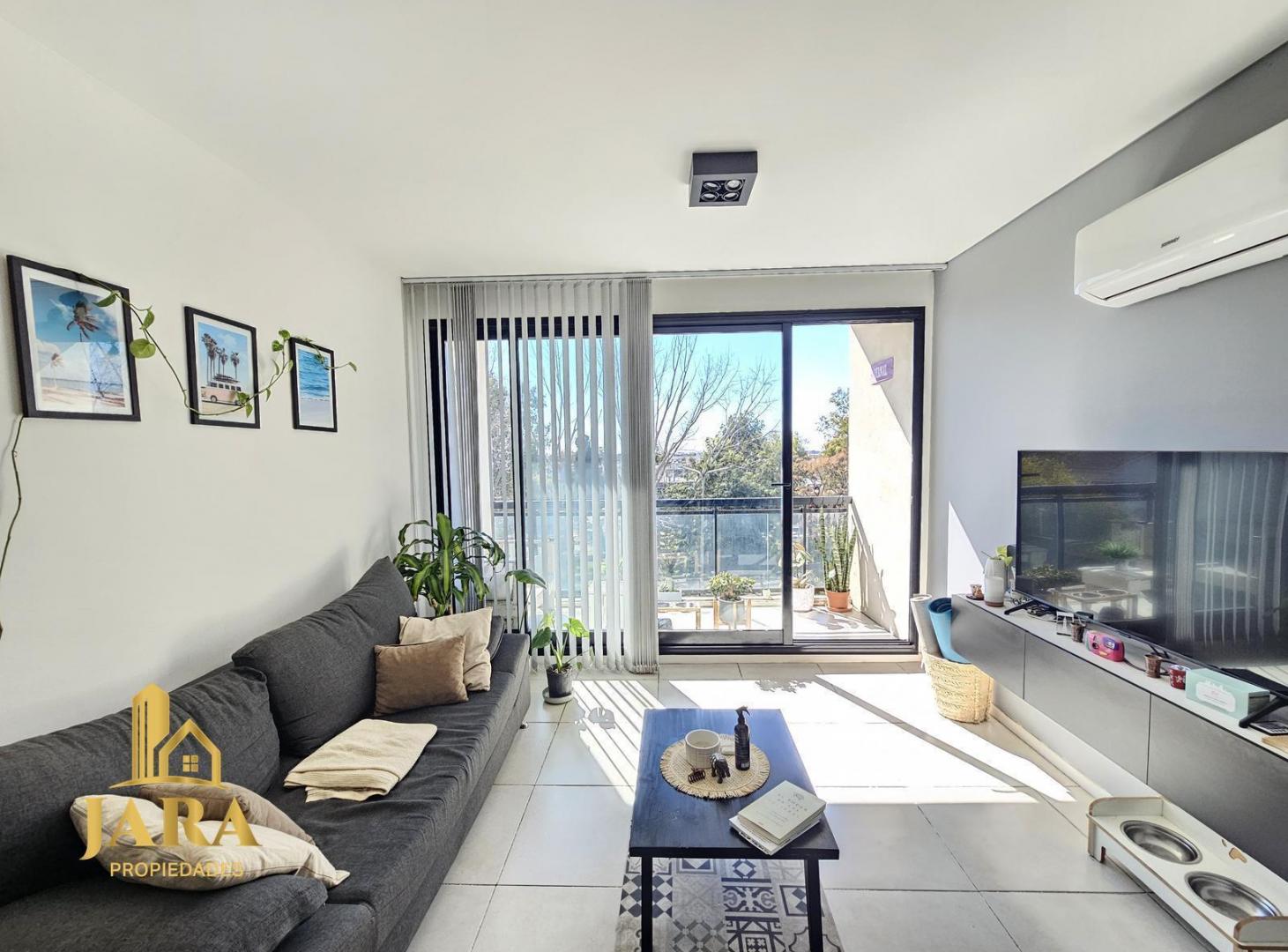 Foto de VENTA Departamento 2 ambientes BERNAL CENTRO, imagen 1