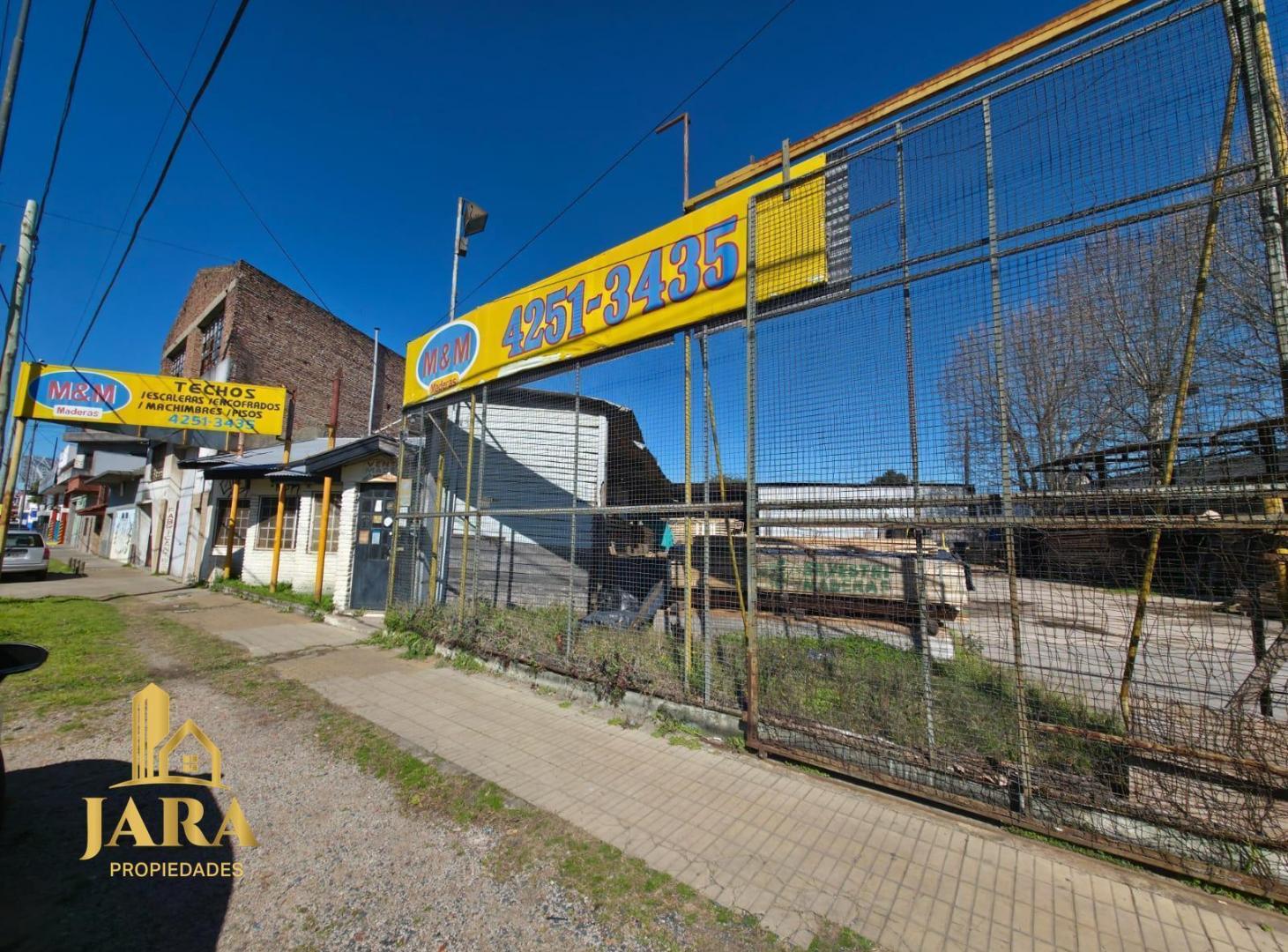 Foto de VENTA EN BLOCK GALPÓN + TERRENOS BERNAL OESTE, imagen 1
