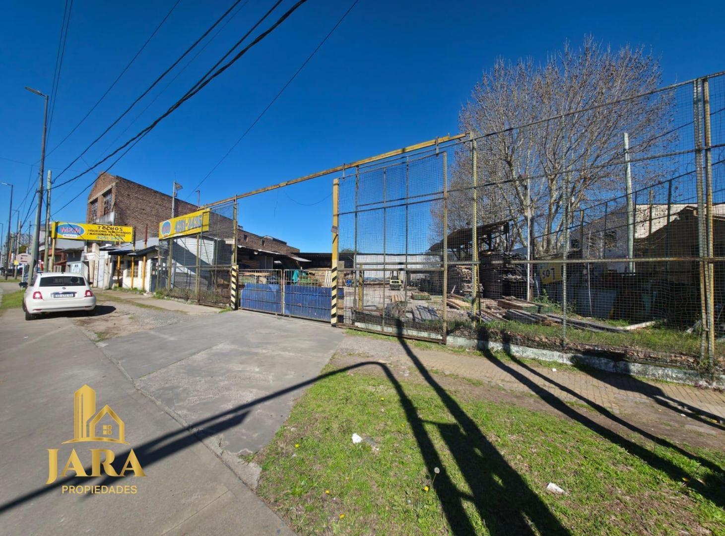 Foto de VENTA EN BLOCK GALPÓN + TERRENOS BERNAL OESTE, imagen 2