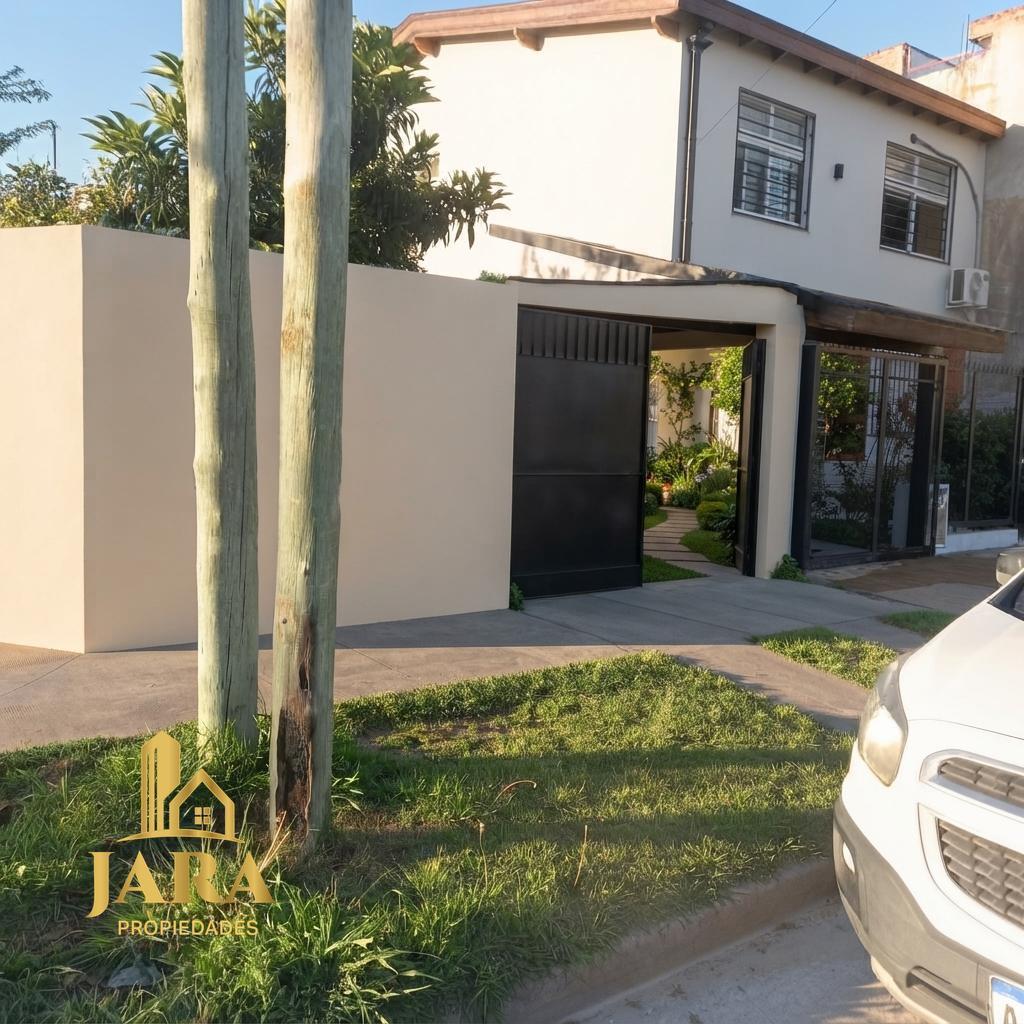 Foto de Venta Casa 3 ambientes con fondo , Ezpeleta, imagen 1
