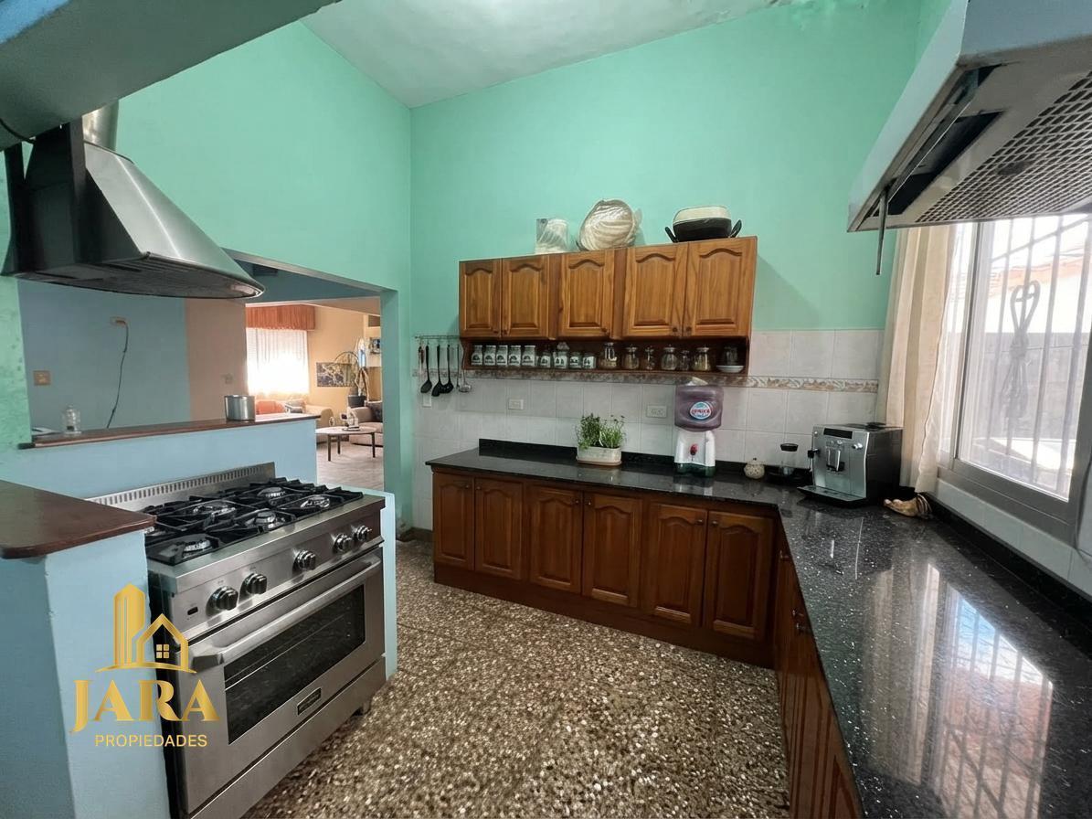 Foto de Venta Casa 4 ambientes en Quilmes Oeste, imagen 4