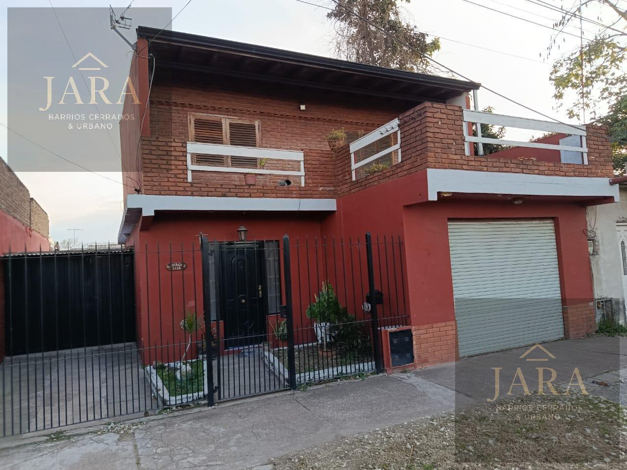 Foto de VENTA CASA 4 AMBIENTES CON LOCAL Y COCHERA FLORENCIO VARELA, imagen 1