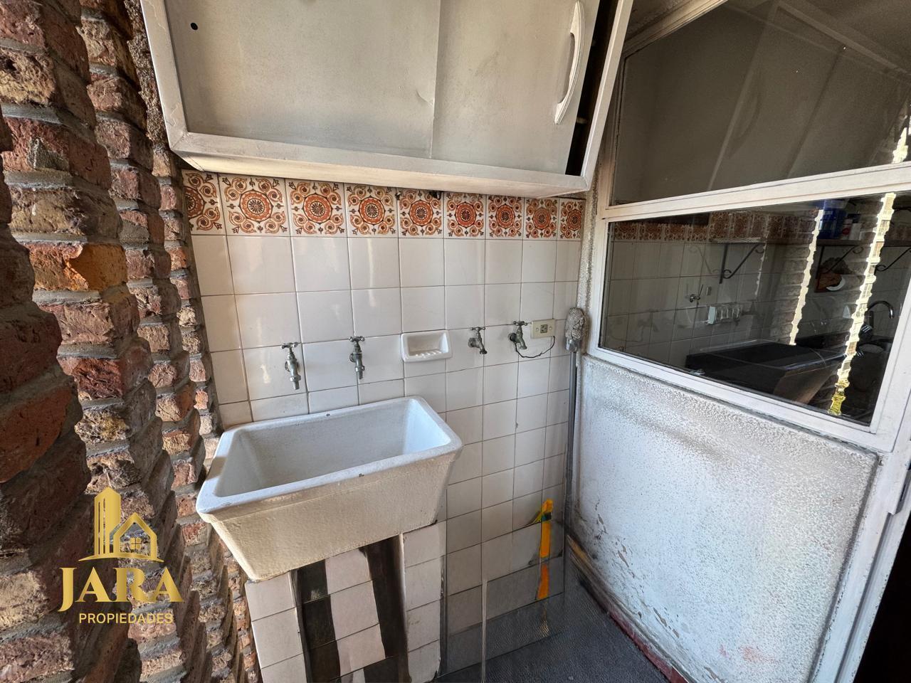 Foto de VENTA DEPARTAMENTO 3 AMBIENTES CON BALCON QUILMES CENTRO, imagen 3