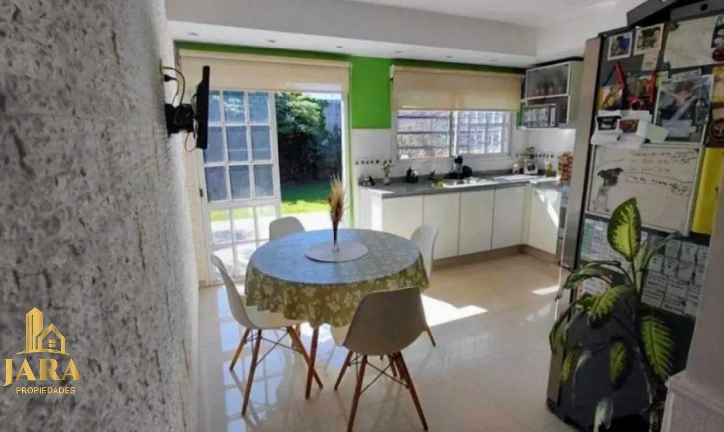 Foto de Venta casa Quilmes gran patio y garage, imagen 4