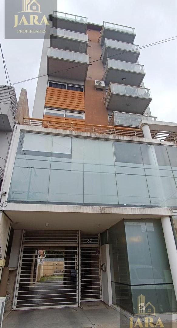 Foto de VENTA DEPARTAMENTO 2 AMBIENTES COCHERA BALCON QUILMES CENTRO, imagen 1