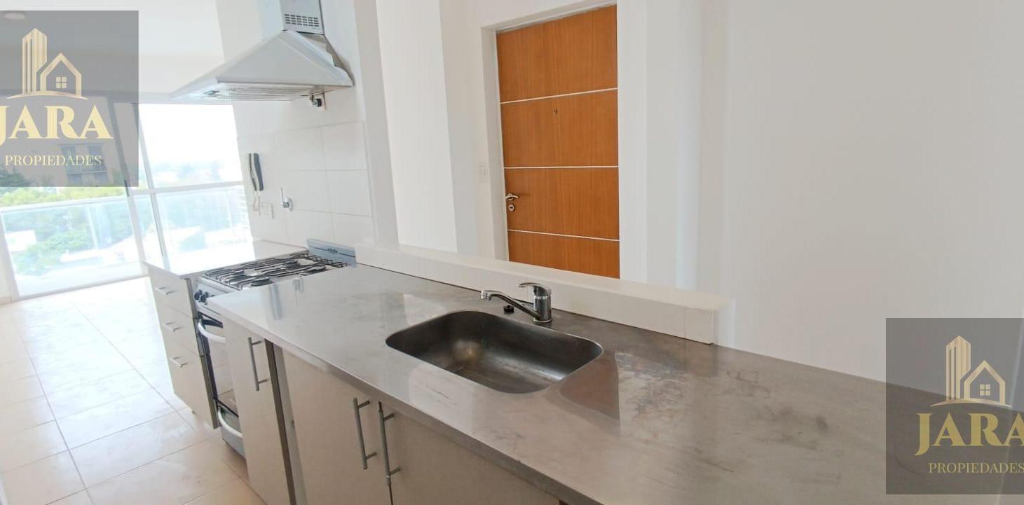Foto de VENTA DEPARTAMENTO 2 AMBIENTES COCHERA BALCON QUILMES CENTRO, imagen 2