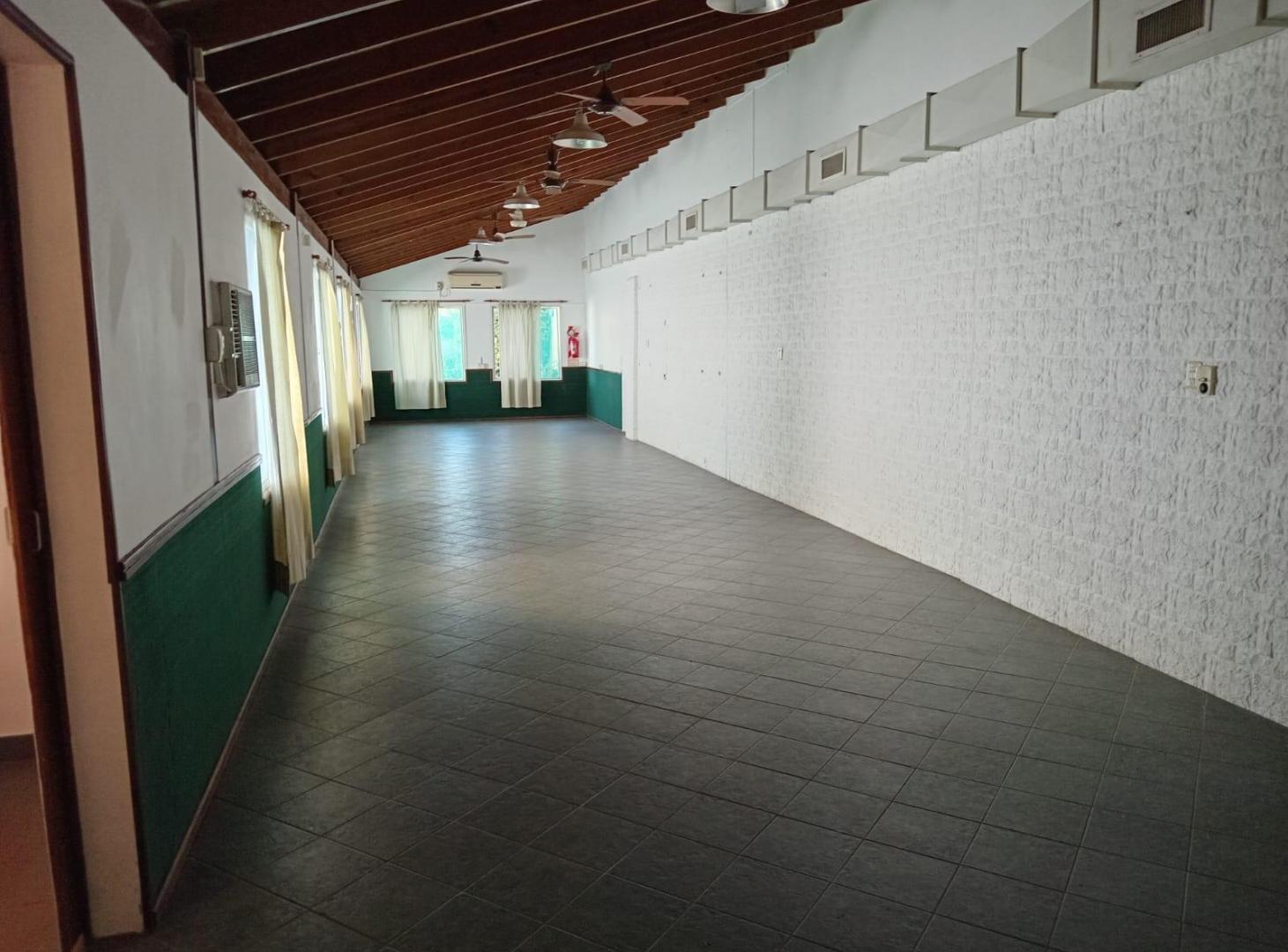 Foto de VENTA y ALQUILER EXCLUSIVO LOCAL COMERCIAL EN BERNAL CENTRO - 250 M2, imagen 3