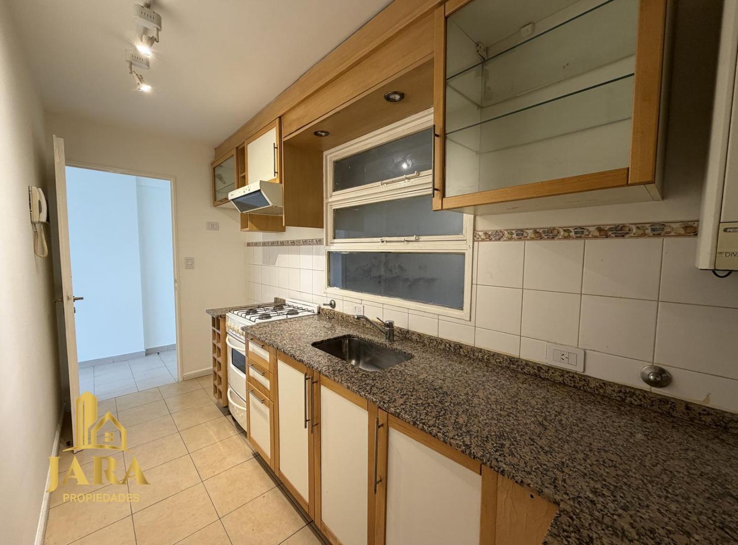 Foto de VENTA DEPTO 2 AMBIENTES CON COCHERA SUBTERRANEA - AVELLANEDA, imagen 5