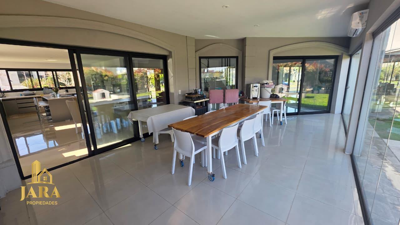 Foto de ALQUILER CASA 6 AMBIENTES, PILETA, PARRILLA, GALERIA Y AMPLIOS, imagen 3
