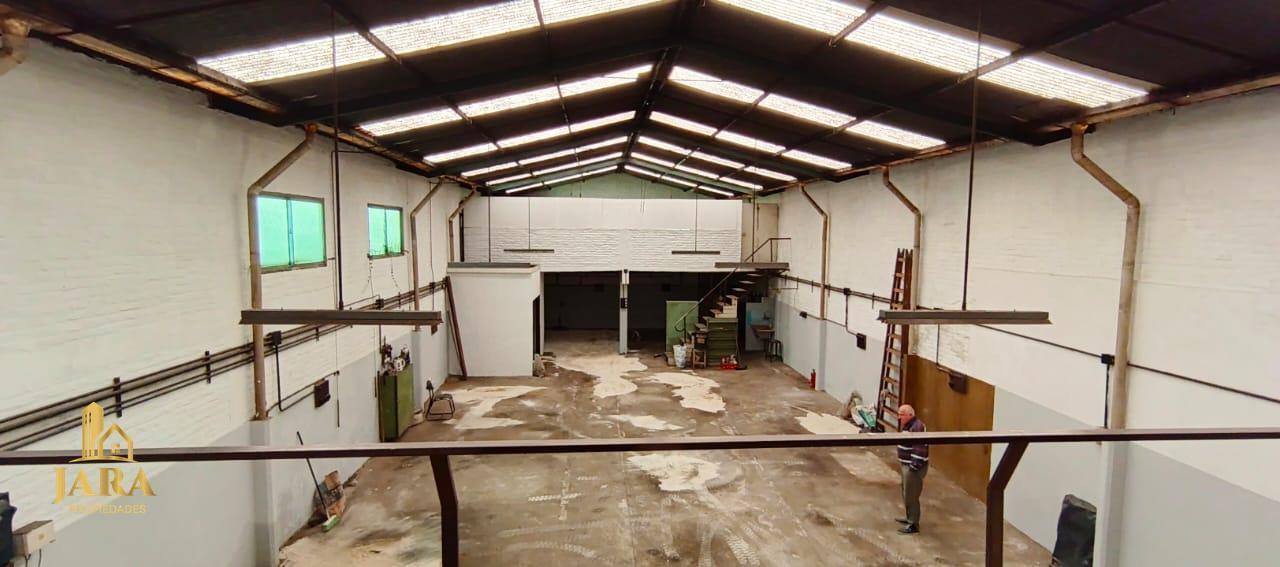 Foto de ALQUILER DEPÓSITO GALPÓN NAVE SARANDÍ, imagen 2