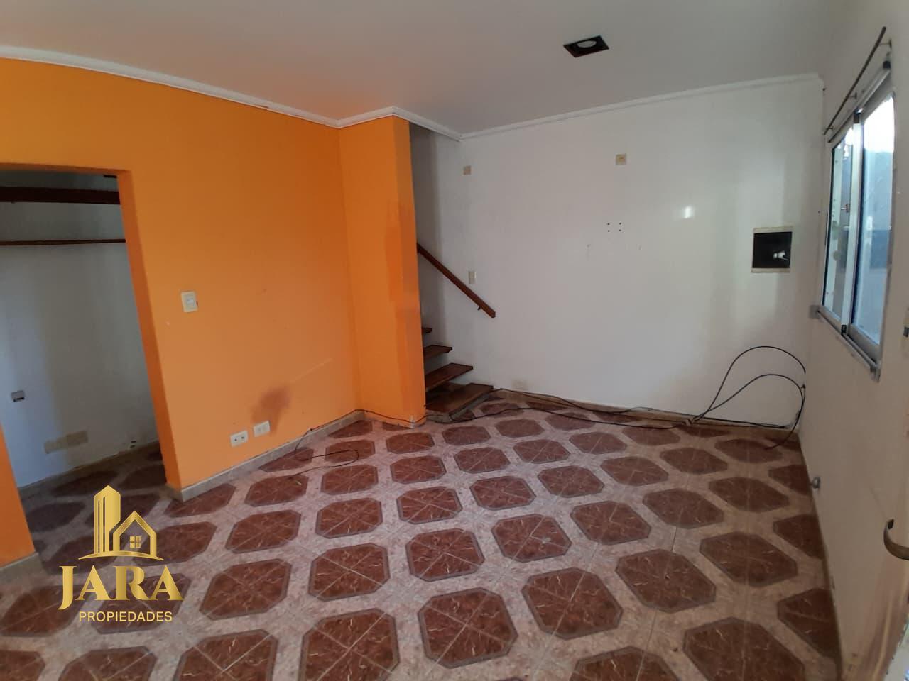 Foto de Venta duplex 3 ambientes en Berazategui centro , con cochera., imagen 1
