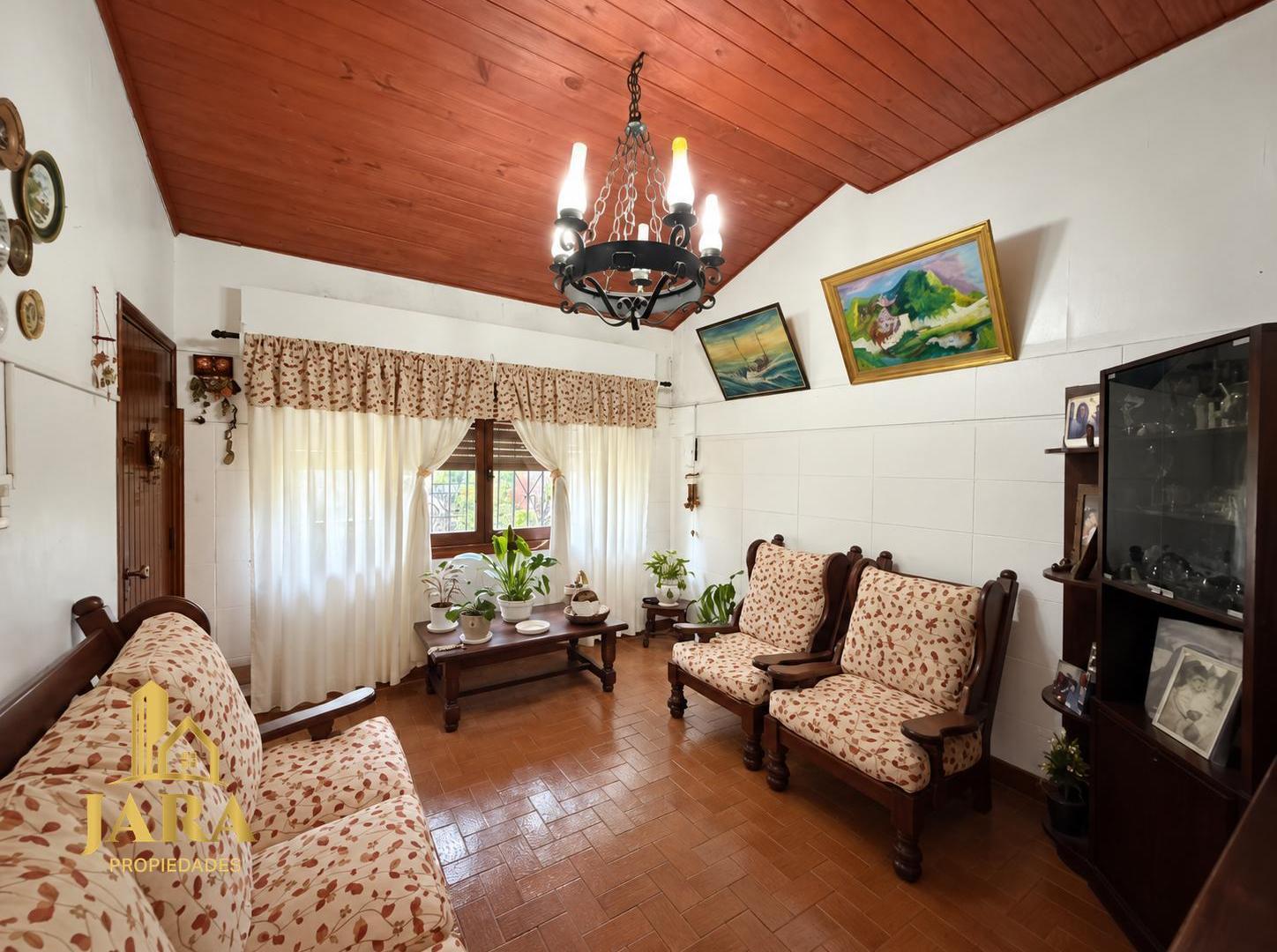 Foto de Venta Casa Wilde 4 ambientes con DEPTO INDEPENDIENTE APTA CREDITO, imagen 2