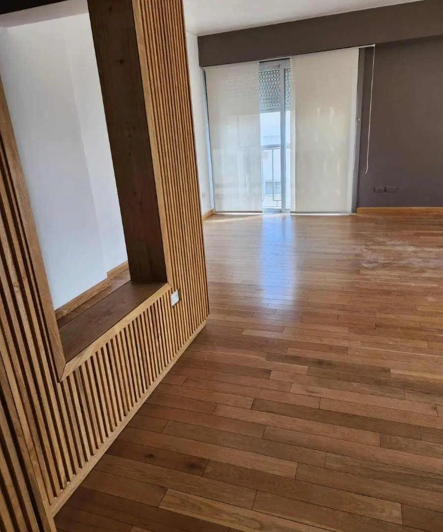 DEPARTAMENTO DE CATEGORÍA CON COCHERA Y BAULERA EN CENTRO 3