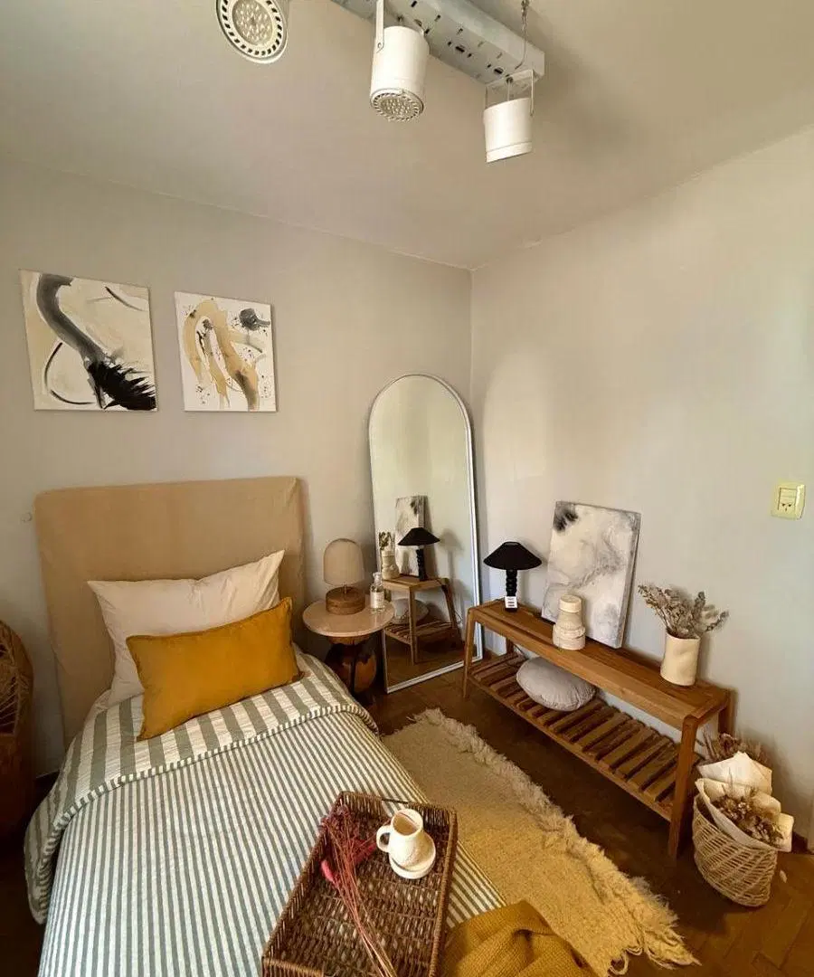 CASA EN ALQUILER EN BARRIO URCA 8