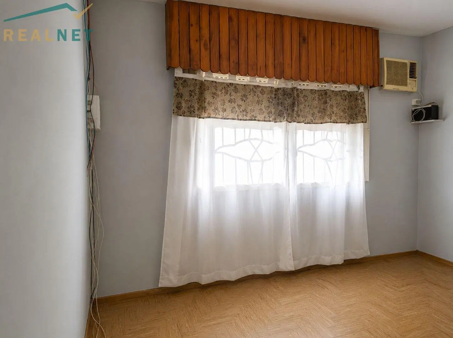 Casa 3 ambientes en venta con cochera y quincho en La Tablada 2