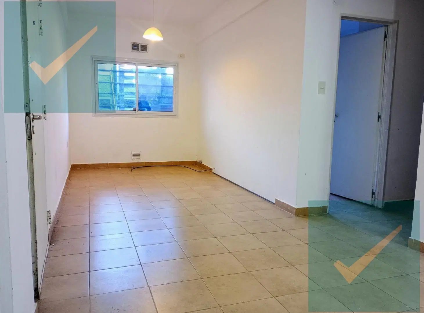 DEPARTAMENTO DE 2 AMBIENTES EN VENTA EN SANTOS LUGARES CON COCHERA DESCUBIERTA 2