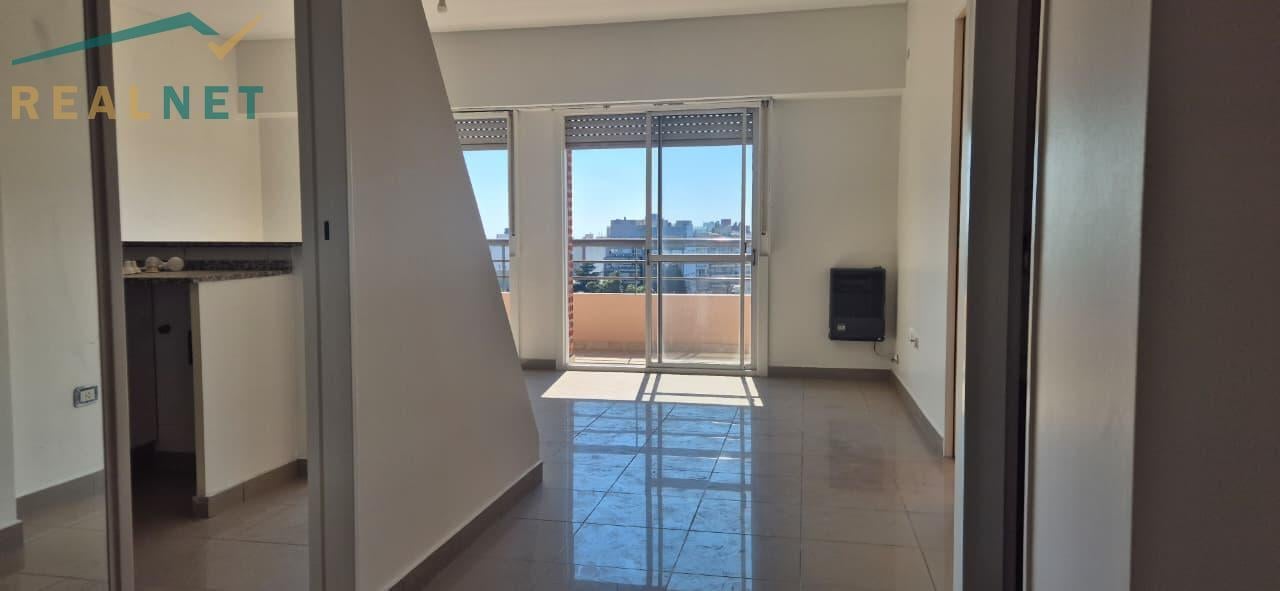 Foto de Departamento venta semipiso 2 amb toilette y cochera, imagen 1