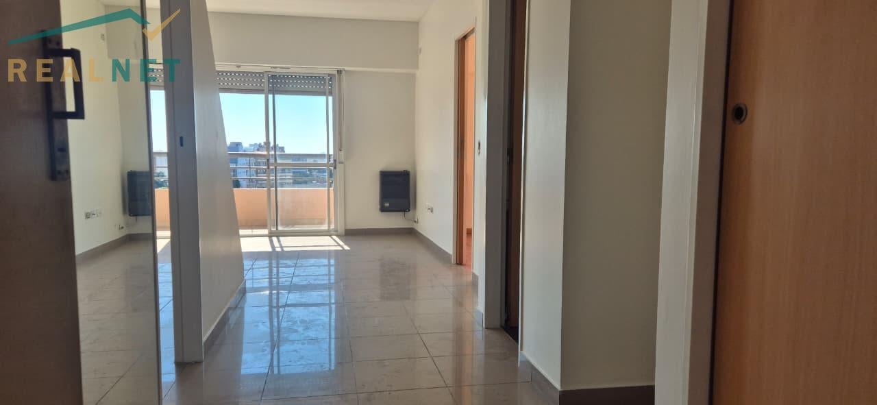 Foto de Departamento venta semipiso 2 amb toilette y cochera, imagen 3