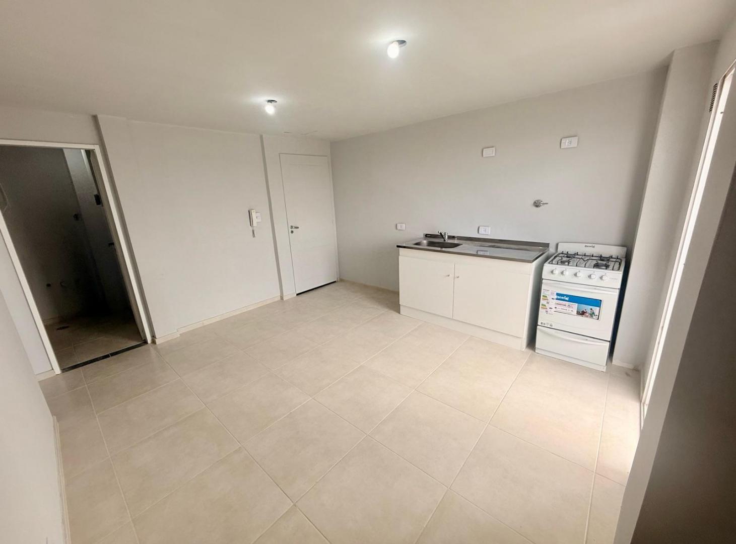 Venta Departamento 2 dos ambientes ciudadela financiación en pesos pozo