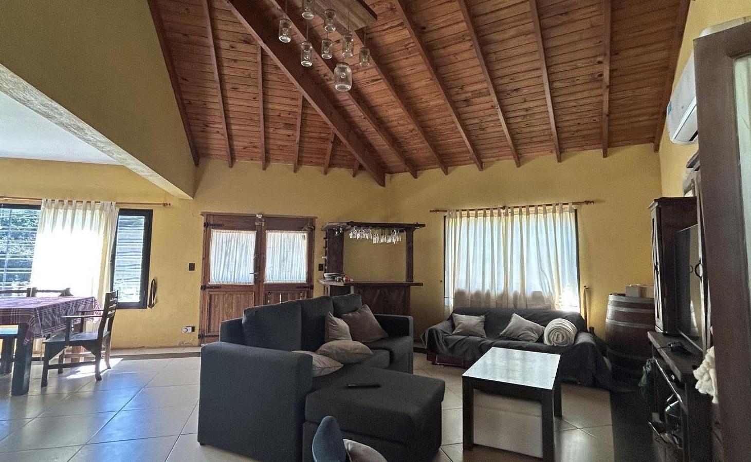 Casa en Venta | Loma Verde – Escobar | Lote 2900 m² con pileta y amplio parque