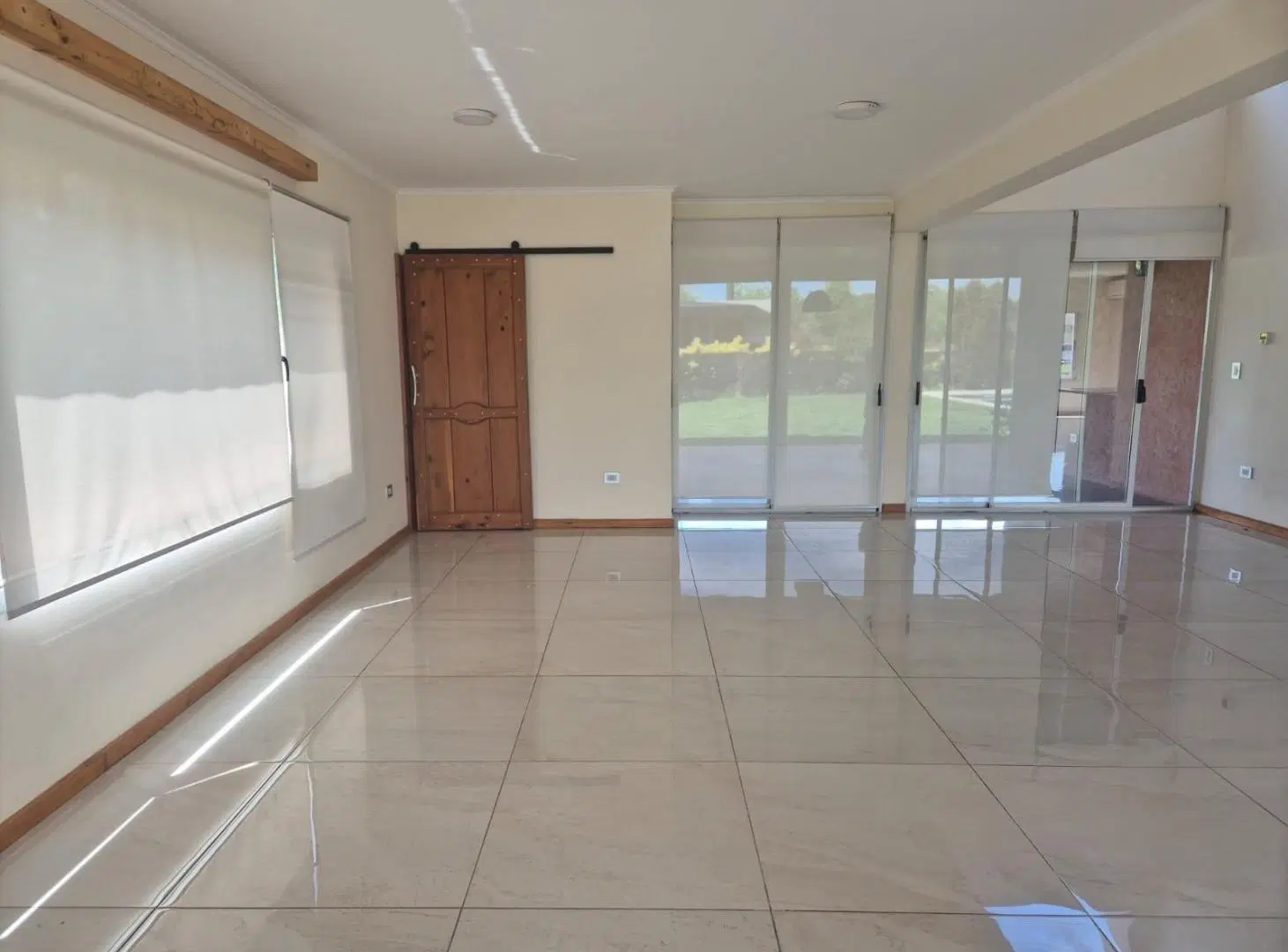 Casa en alquiler en Ayres Plaza 5 ambientes con pileta barrio cerrado 4