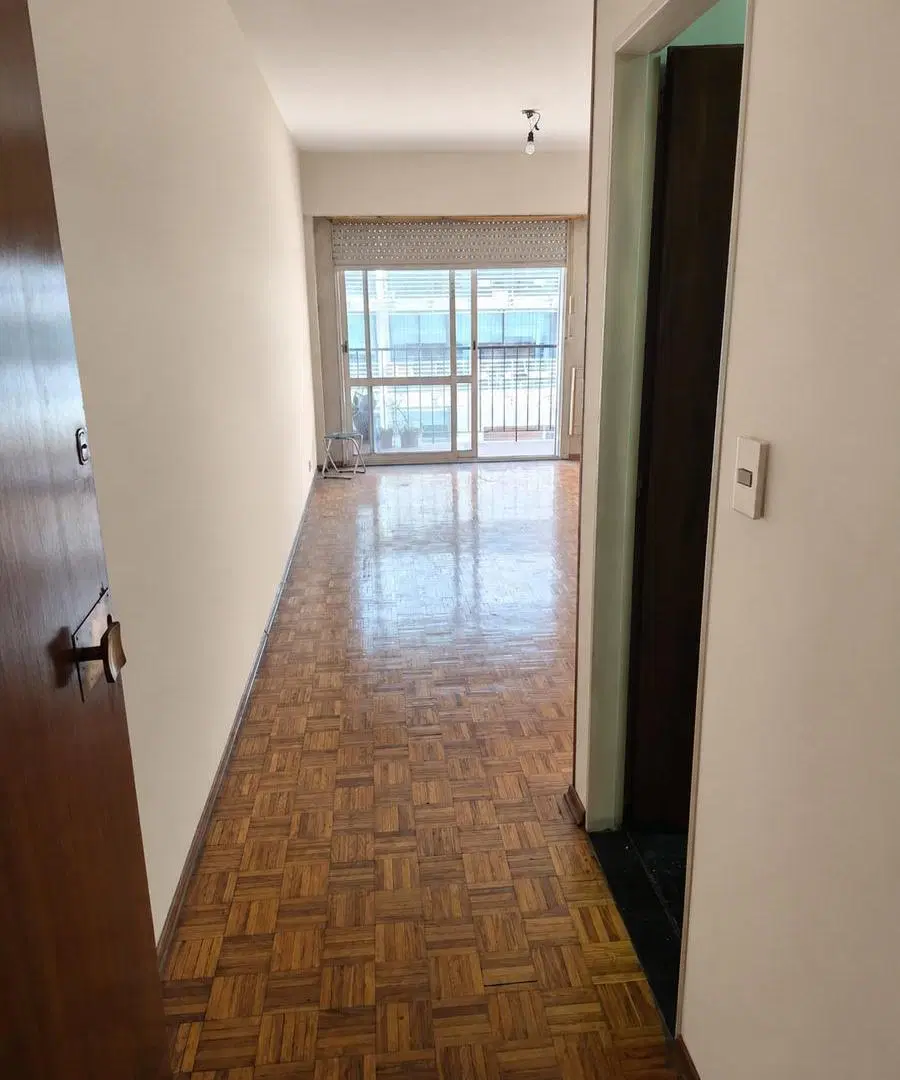 Departamento 3 ambientes en Venta | Belgrano C | con balcón, baulera y Cochera fija 8