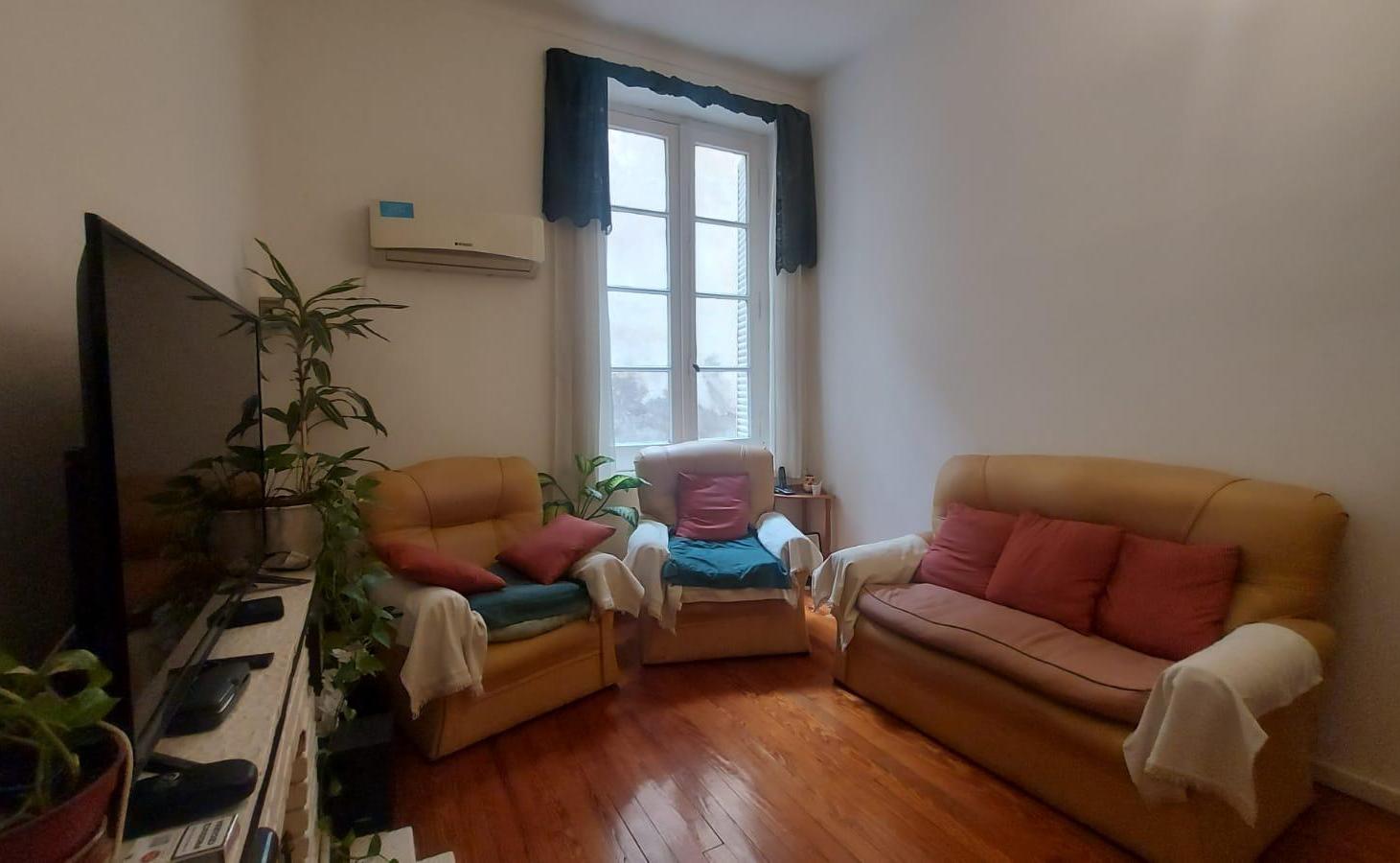 Foto de Departamento duplex 3 ambientes | Balvanera | luminoso y amplios, imagen 3