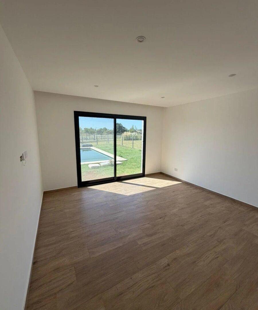 Foto de Casa en venta con 3 dormitorios y 3 baños | Área 1 | Barrio San, imagen 5