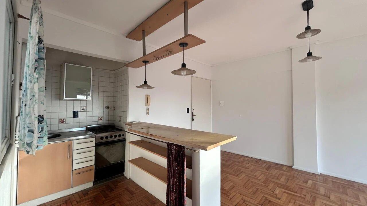 Foto de Departamento 2 ambientes | en venta | Flores | Muy luminoso con balcón, imagen 3