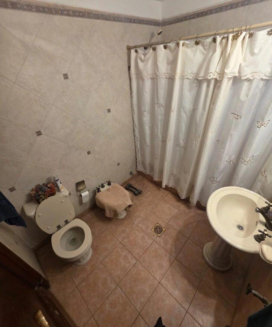 Foto de Casa 5 ambientes con garage y terraza en Flores, imagen 5