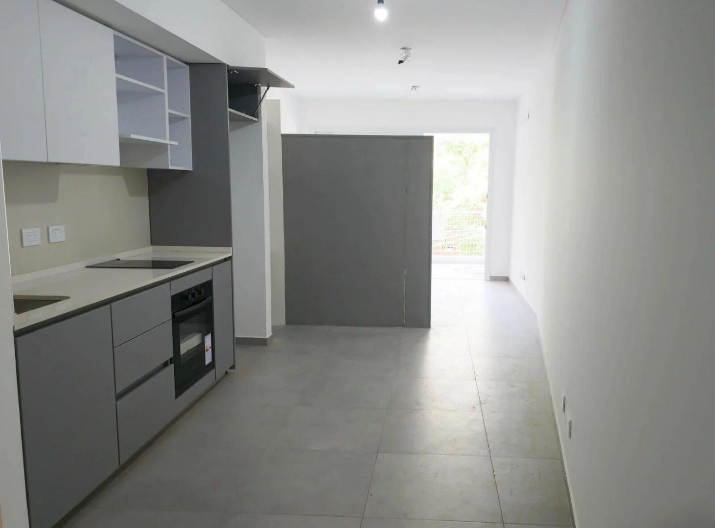Foto de Alquiler de departamento Monoambiente a estrenar con balcón y división, imagen 2