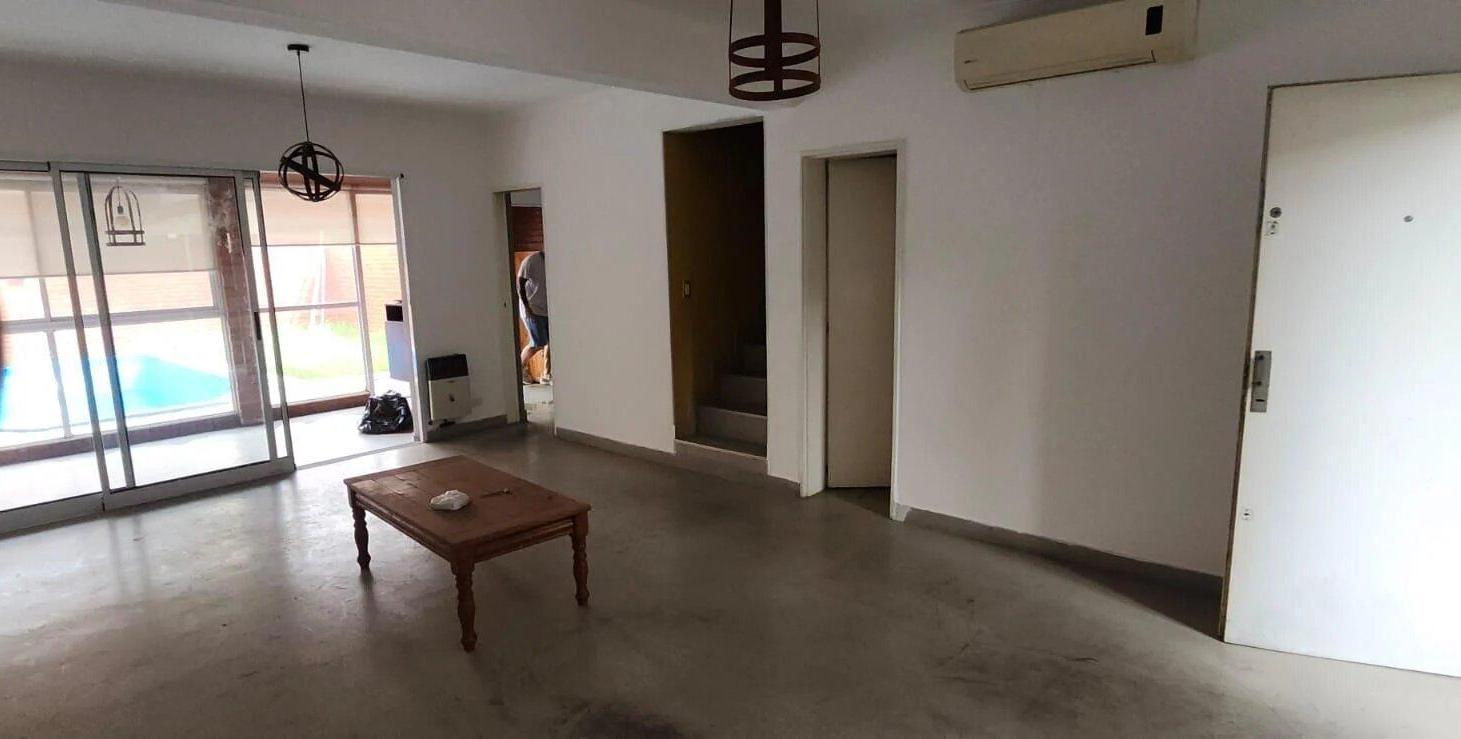 Foto de Casa en Ciudad Evita Barrio Democracia 3 dormitorios Pileta y jardín, imagen 5