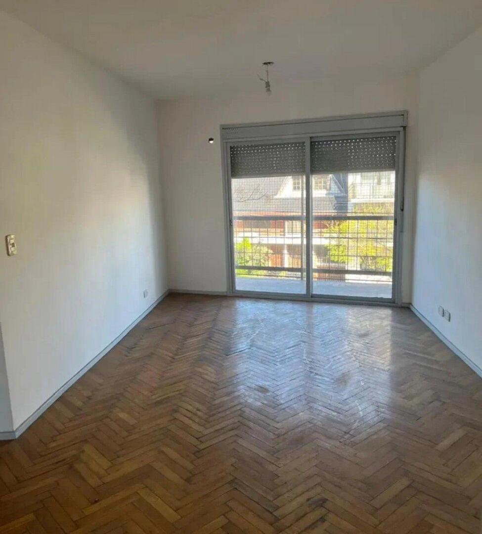 Foto de Departamento 3 ambientes al frente con balcón en Parque Chacabuco, imagen 5