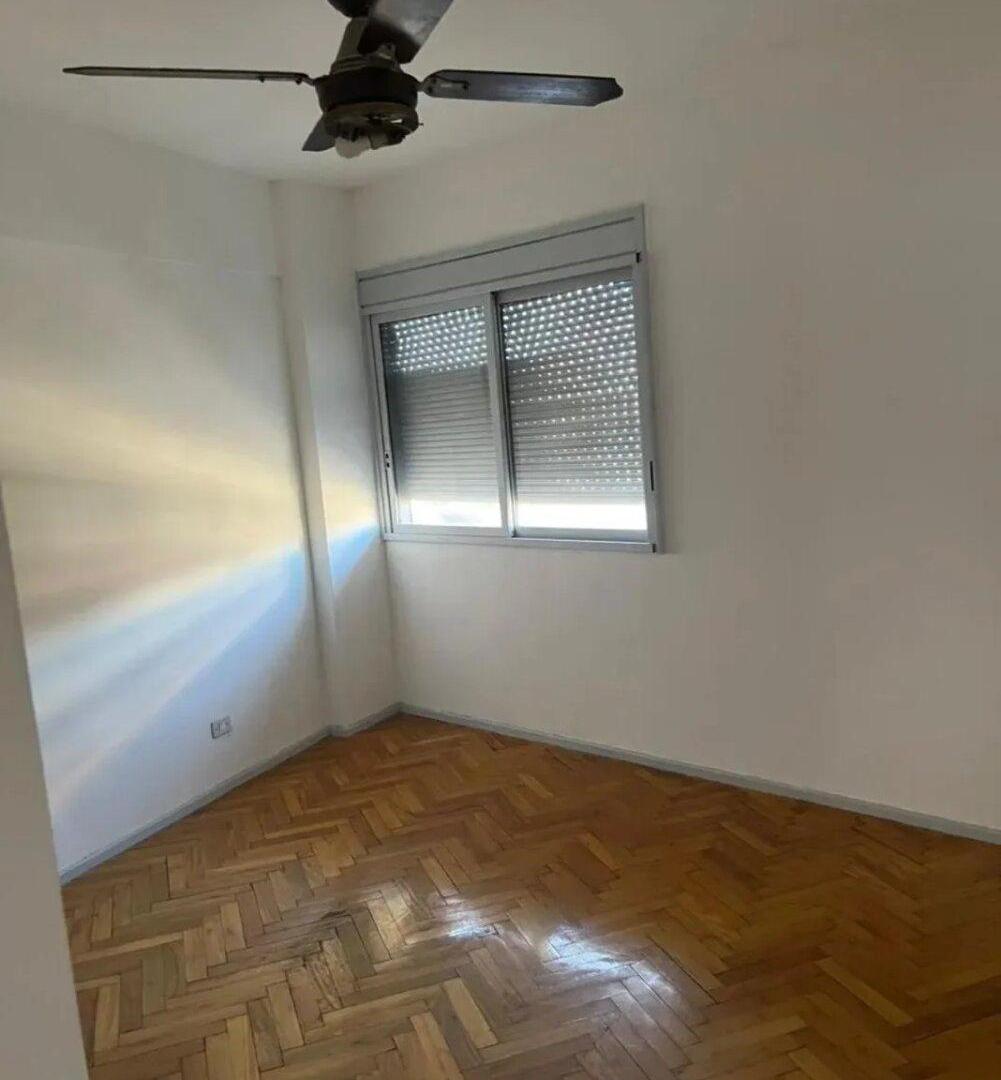 Foto de Departamento 3 ambientes al frente con balcón en Parque Chacabuco, imagen 1