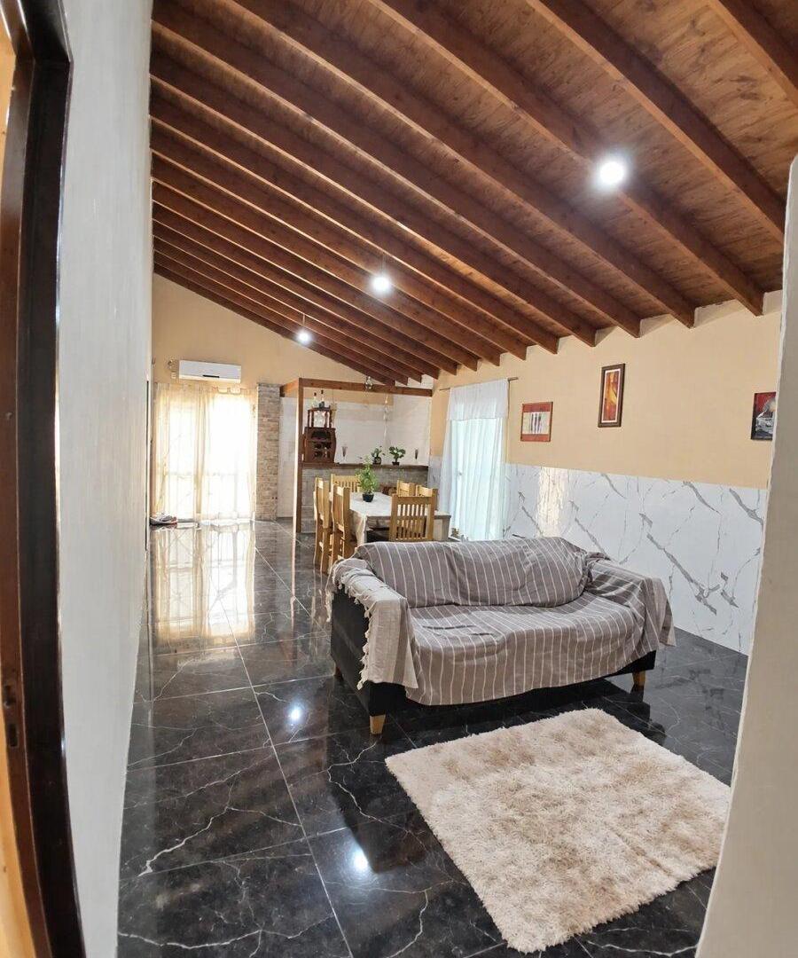 Foto de Venta | Casa | San Vicente | 5 Ambientes, 2 Patios y Galeria en 320mts2, imagen 3