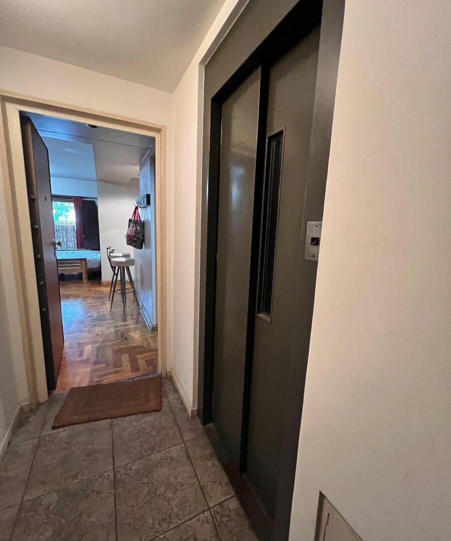 Foto de Departamento tres ambientes con balcón en Colegiales, amoblado con, imagen 3