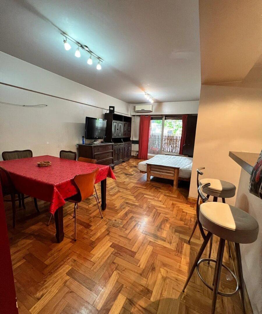 Foto de Departamento tres ambientes con balcón en Colegiales, amoblado con, imagen 2