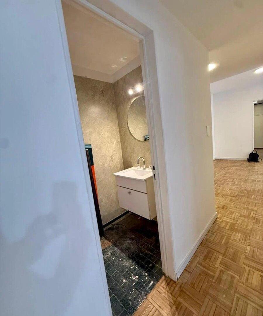 Foto de VENTA DEPARTAMENTO 3 TRES AMBIENTES ESCRITORIO DEPENDENCIA BAÑO TOILETE, imagen 5