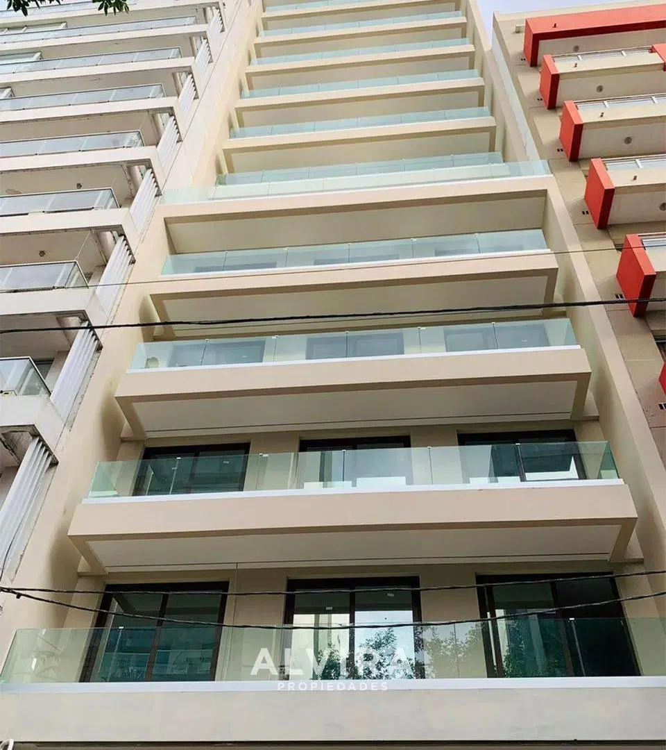 VENTA DEPTO 2 DORM LA PLATA 5