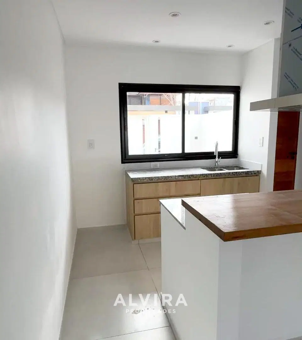 Alquiler de PH al frente tipo duplex de 3 dorm 4