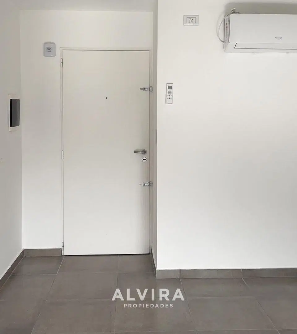 Venta Departamento 1 Dorm La Plata 2