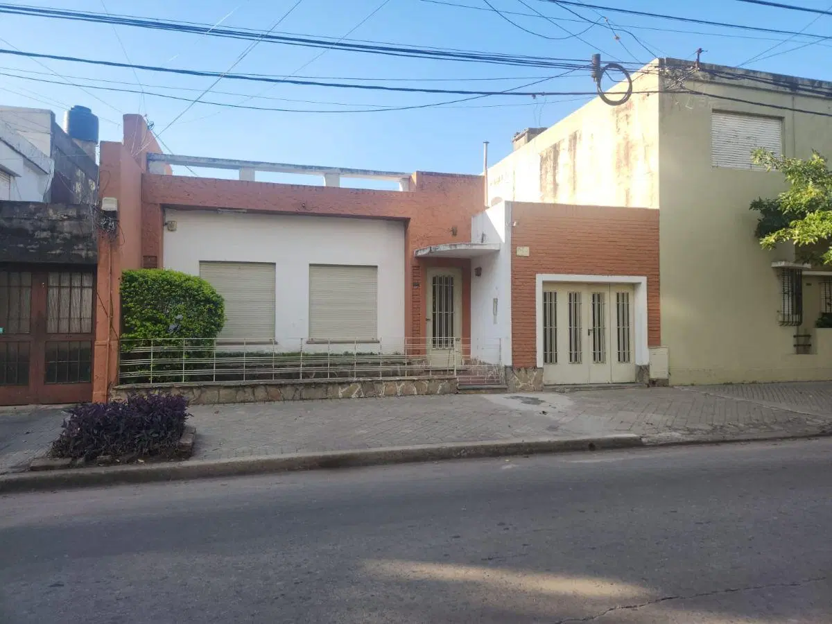 CASA EN VENTA EN ARROYITO – AMPLIO TERRENO Y GRAN POTENCIAL DE DESARROLLO 5