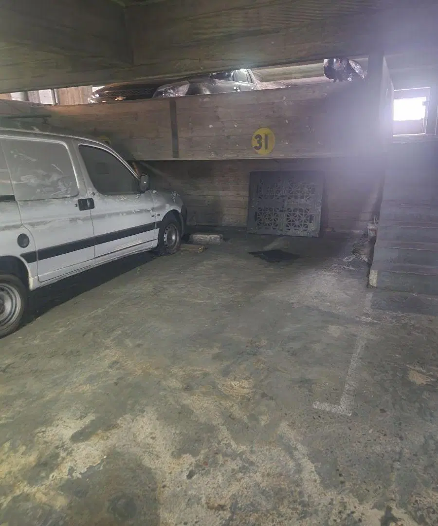 Ingreso cómodo y seguro, mediante control de acceso y rampa de hormigón - Seguridad 24 hs 4