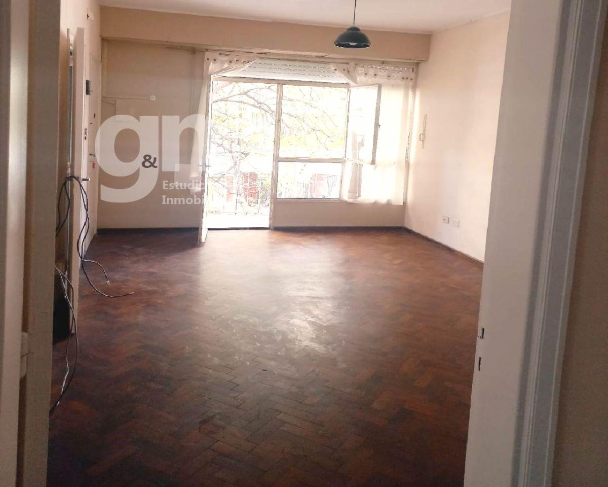 Foto de Departamento (piso) con 2 dormitorios en alquiler en Centro sin expensas, imagen 2