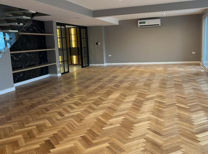 Dúplex, 4 Dorm., 340 m², Calle Arroyo. 2