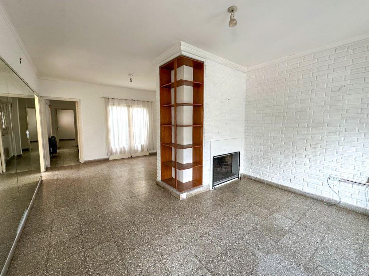 Foto de Gran propiedad ideal para oficinas en venta en barrio Centro, imagen 3