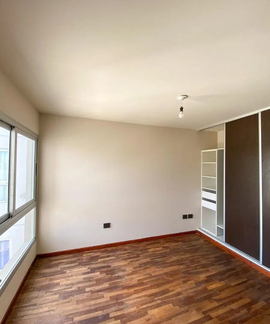 Departamento de dos dormitorios en pleno centro de Río Tercero 3