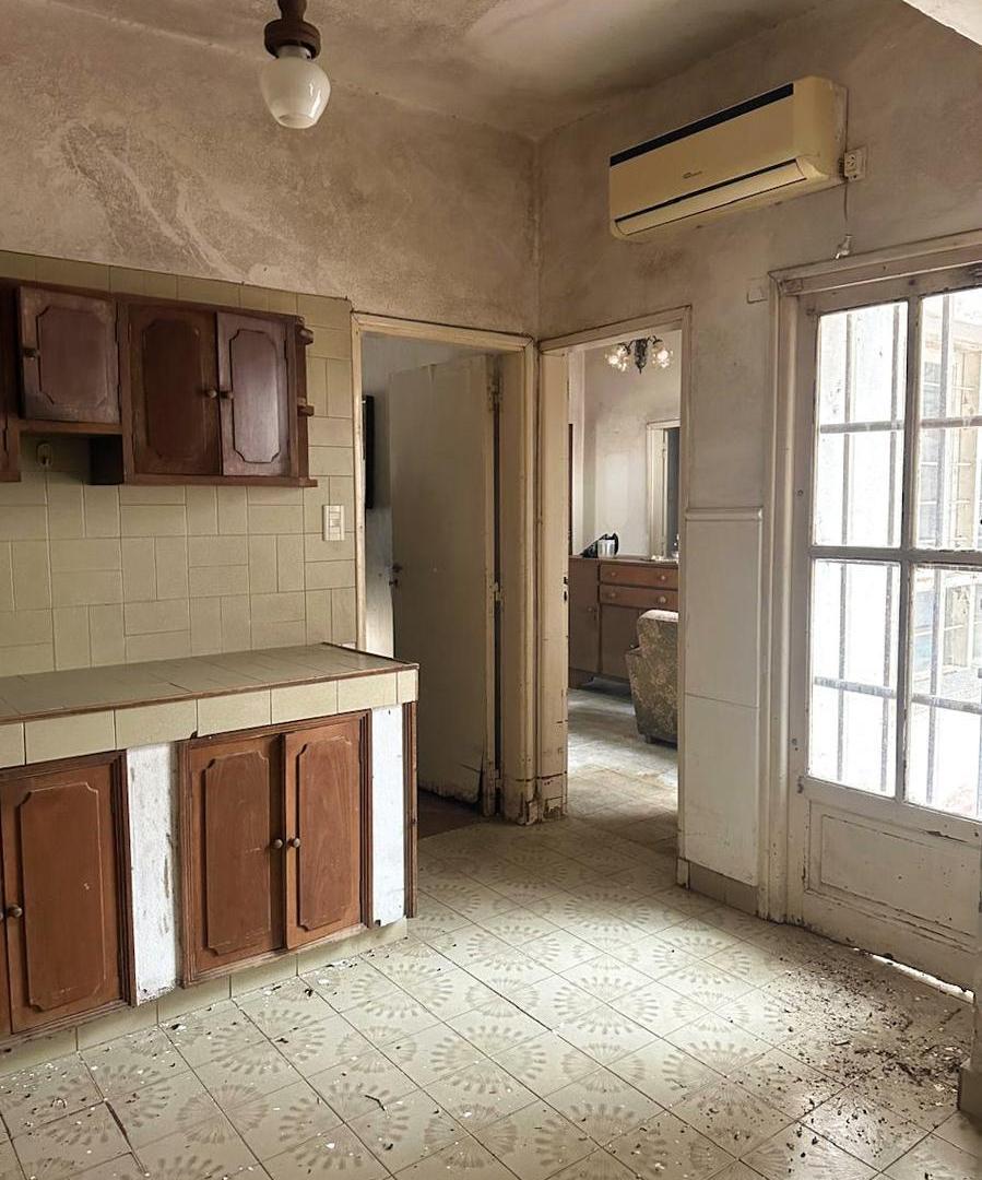 Foto de Oportunidad de inversión: Casa en venta sobre General Paz, imagen 4