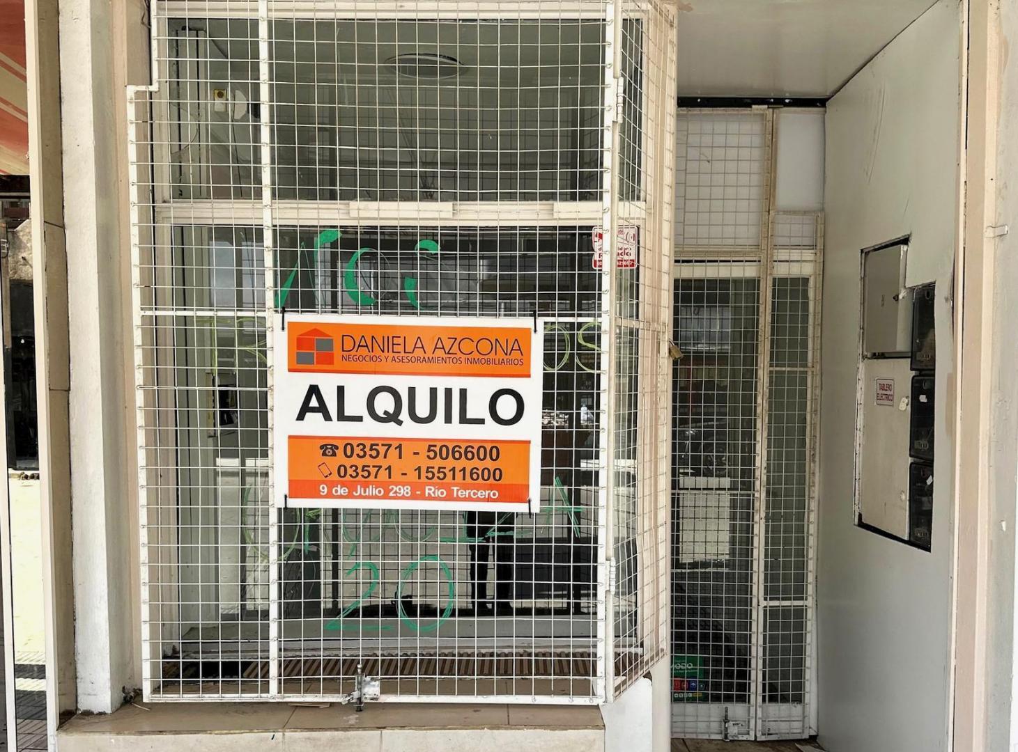 Foto de Local comercial en pleno centro sobre calle Libertad, imagen 1